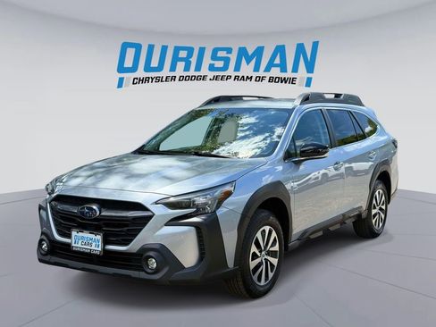 Used 2024 Subaru Outback Premium AWD/4WD image 5