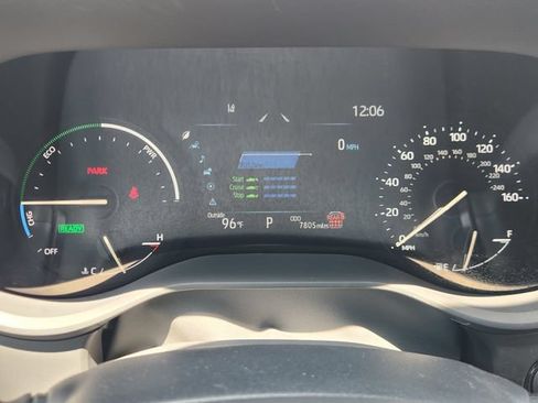 Certified 2026 Toyota Sienna XLE FWD image 15