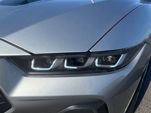 Used 2024 Ford Mustang GT Premium RWD image 9