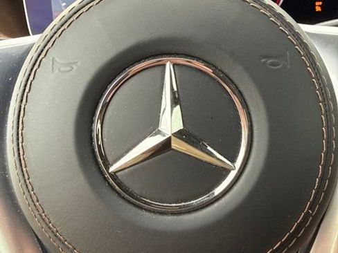 Used 2019 Mercedes-Benz S 560 4MATIC Sedan image 20