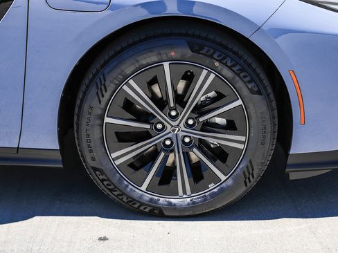 New 2026 Lexus ES 350e FWD image 9