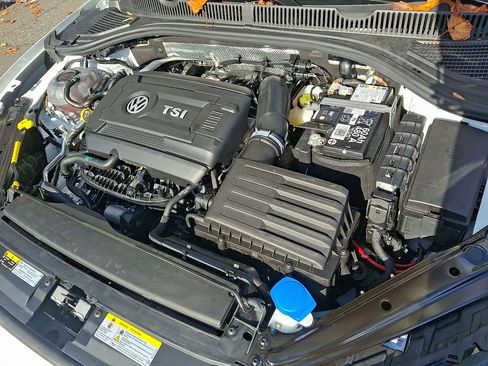 Certified 2025 Volkswagen Jetta GLI Autobahn w/ GLI Black Package image 27