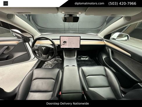 Used 2022 Tesla Model 3 image 30