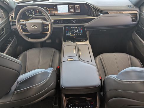 Used 2026 INFINITI QX80 4WD w/ Sport Exterior Package image 24