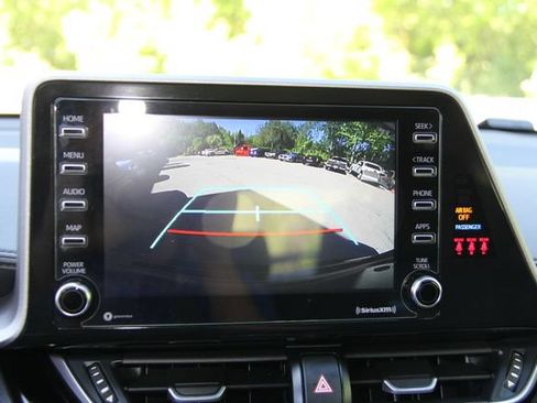 Used 2020 Toyota C-HR LE FWD image 27