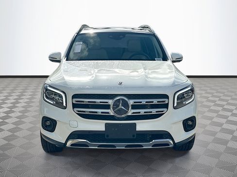 Used 2022 Mercedes-Benz GLB 250 4MATIC image 2
