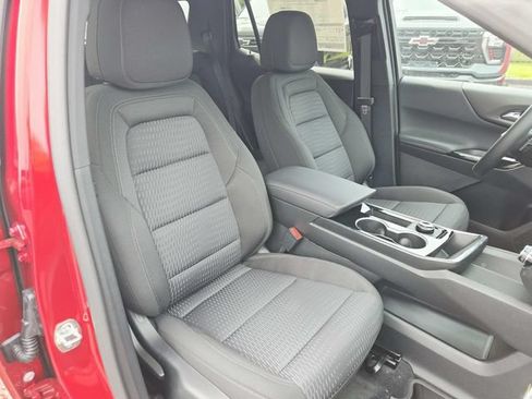 New 2027 Chevrolet Equinox LT FWD image 15