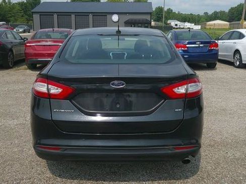 Used 2013 Ford Fusion SE FWD image 12