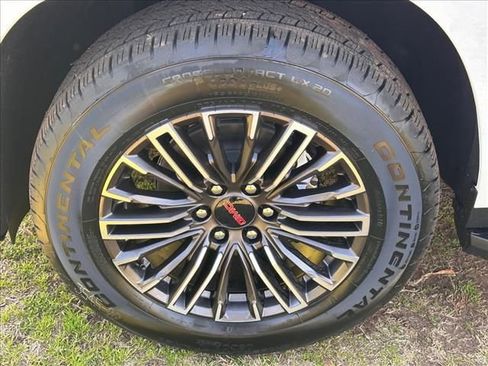 New 2026 GMC Yukon XL Elevation w/ Elevation Premium Package image 14