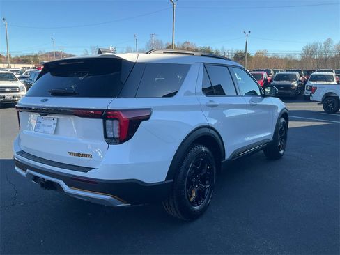 New 2026 Ford Explorer Tremor w/ Tremor Convenience Package image 5