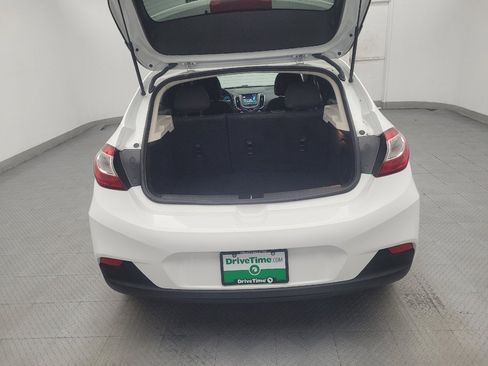 Used 2018 Chevrolet Cruze LT w/ Convenience Package FWD image 29