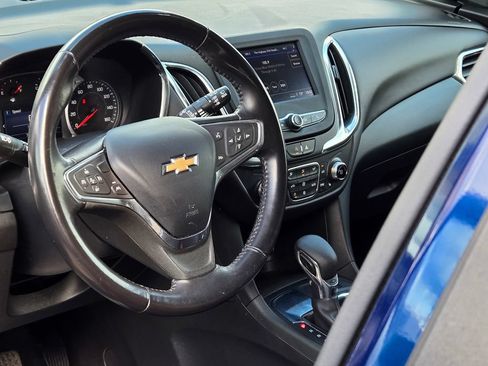 Used 2022 Chevrolet Equinox LT FWD image 32