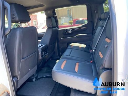 Used 2025 GMC Sierra 1500 AT4 w/ AT4 Premium Package AWD/4WD image 25