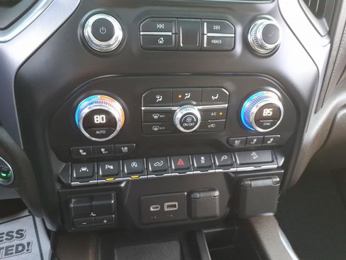 Used 2019 GMC Sierra 1500 SLT w/ SLT Premium Plus Package image 18