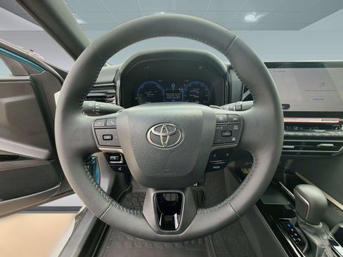 Used 2026 Toyota Camry XSE FWD image 26