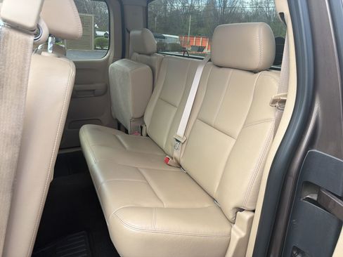 Used 2008 Chevrolet Silverado 1500 LT w/ Towing Package image 18