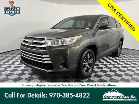 Used 2019 Toyota Highlander LE FWD image 1