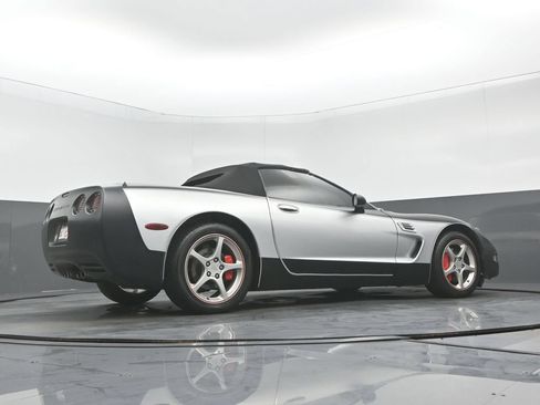 Used 2002 Chevrolet Corvette Convertible w/ Preferred Equipment Group2 RWD image 27