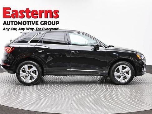 Used 2022 Audi Q3 2.0T Premium w/ Convenience Package AWD/4WD image 4