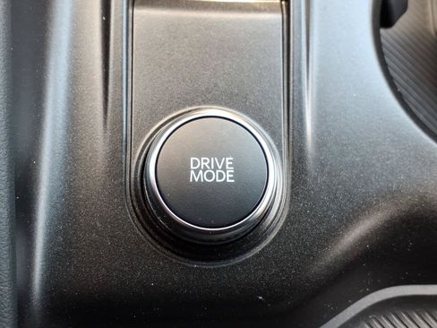 Used 2025 Ford Explorer ST-Line AWD/4WD image 22
