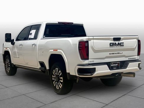 Certified 2025 GMC Sierra 2500 Denali Ultimate AWD/4WD image 12
