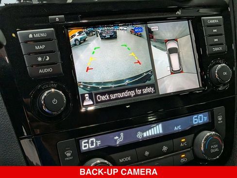 Used 2018 Nissan Rogue SV w/ Premium Package AWD/4WD image 25