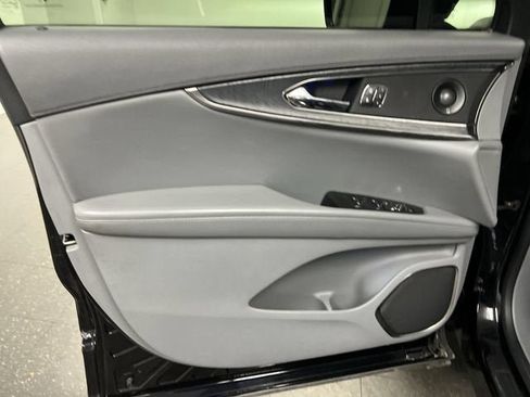 Used 2020 Lincoln Nautilus Reserve AWD/4WD image 23