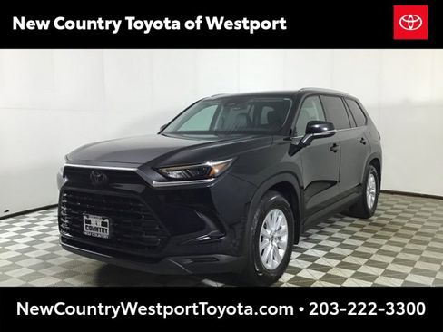 Certified 2024 Toyota Grand Highlander XLE image 3