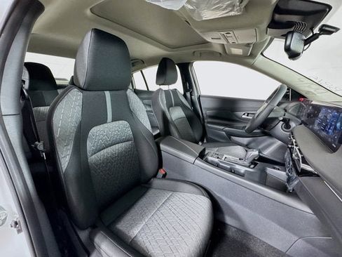 New 2026 Nissan Sentra SV w/ SV Convenience Package image 24