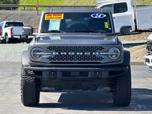 Used 2024 Ford Bronco Badlands image 9