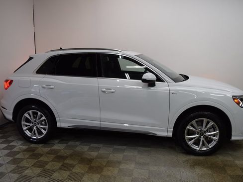 New 2025 Audi Q3 2.0T Premium Plus image 2
