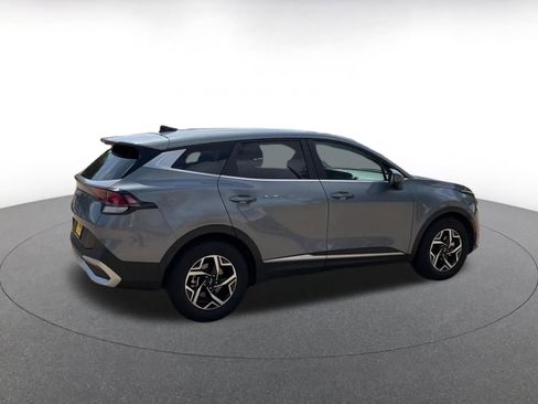 Used 2025 Kia Sportage LX FWD image 14