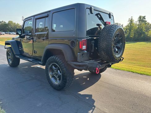 Used 2016 Jeep Wrangler Unlimited Sport w/ Max Tow Package AWD/4WD image 8