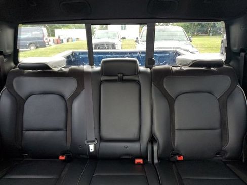 Used 2023 RAM 1500 Laramie AWD/4WD image 13