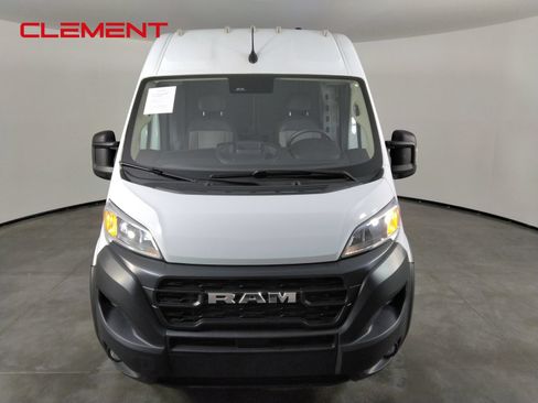 Used 2026 RAM ProMaster 2500 w/ Convenience Group FWD image 2