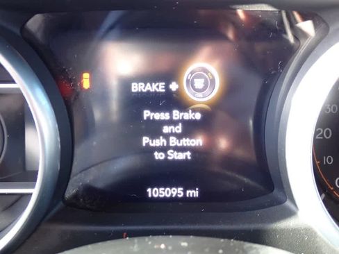 Used 2018 Jeep Wrangler Unlimited Sport S image 29