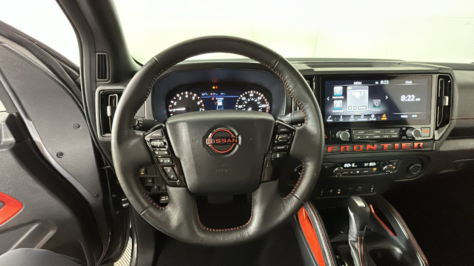 Used 2026 Nissan Frontier PRO-4X AWD/4WD image 17