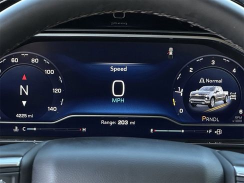 Used 2025 Chevrolet Silverado 1500 LT w/ Texas Edition Plus image 17