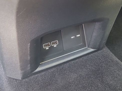 Used 2021 Volkswagen Atlas SE w/ Panoramic Sunroof Package AWD/4WD image 19