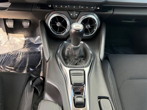 Used 2022 Chevrolet Camaro LS image 18