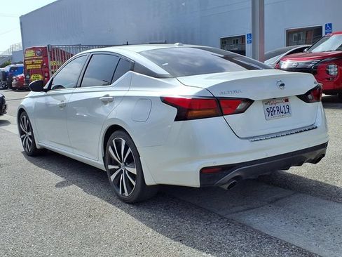 Used 2022 Nissan Altima 2.5 SR FWD image 3