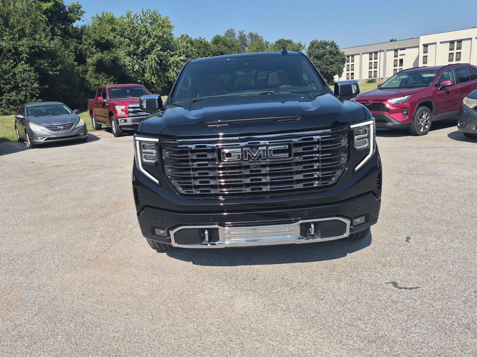 Used 2026 GMC Sierra 1500 Denali Ultimate AWD/4WD image 8