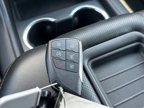 Certified 2023 GMC Yukon AT4 w/ AT4 Premium Plus Package AWD/4WD image 34