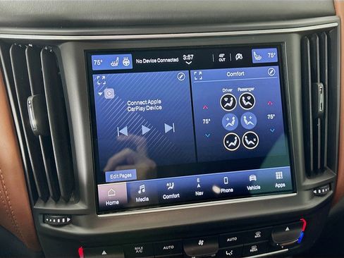 Used 2022 Maserati Levante GT AWD/4WD image 22
