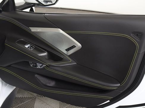 Used 2021 Chevrolet Corvette Stingray Premium Conv w/ 3LT image 27