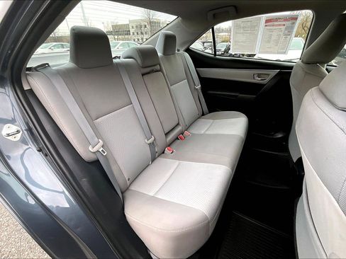 Used 2016 Toyota Corolla LE image 25