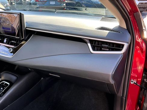 Certified 2025 Toyota Corolla LE image 16