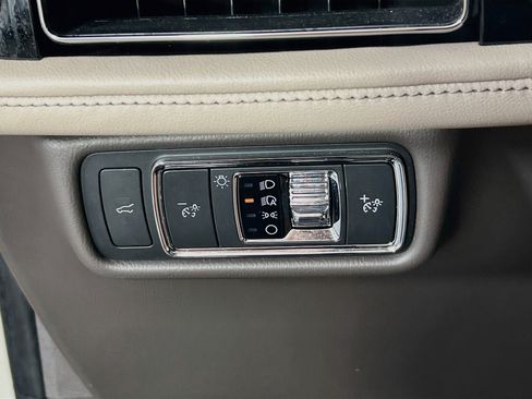 Used 2023 Lincoln Aviator Reserve w/ Elements Package Plus AWD/4WD image 10
