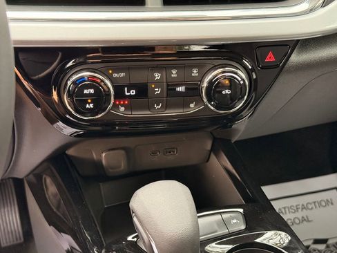 New 2026 Chevrolet Trax LT w/ Driver Confidence Package FWD image 21