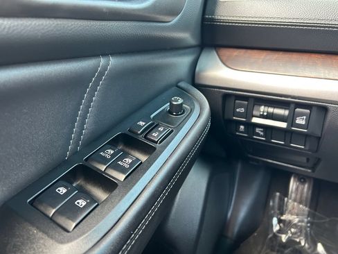 Used 2018 Subaru Outback 2.5i Limited w/ Popular Package #2 AWD/4WD image 18